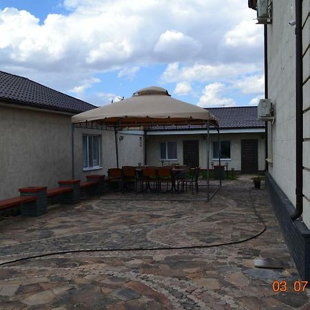 Family Hotel Balqash Buitenkant foto