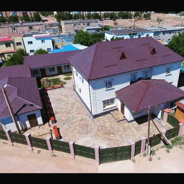 Family Hotel Balqash Buitenkant foto